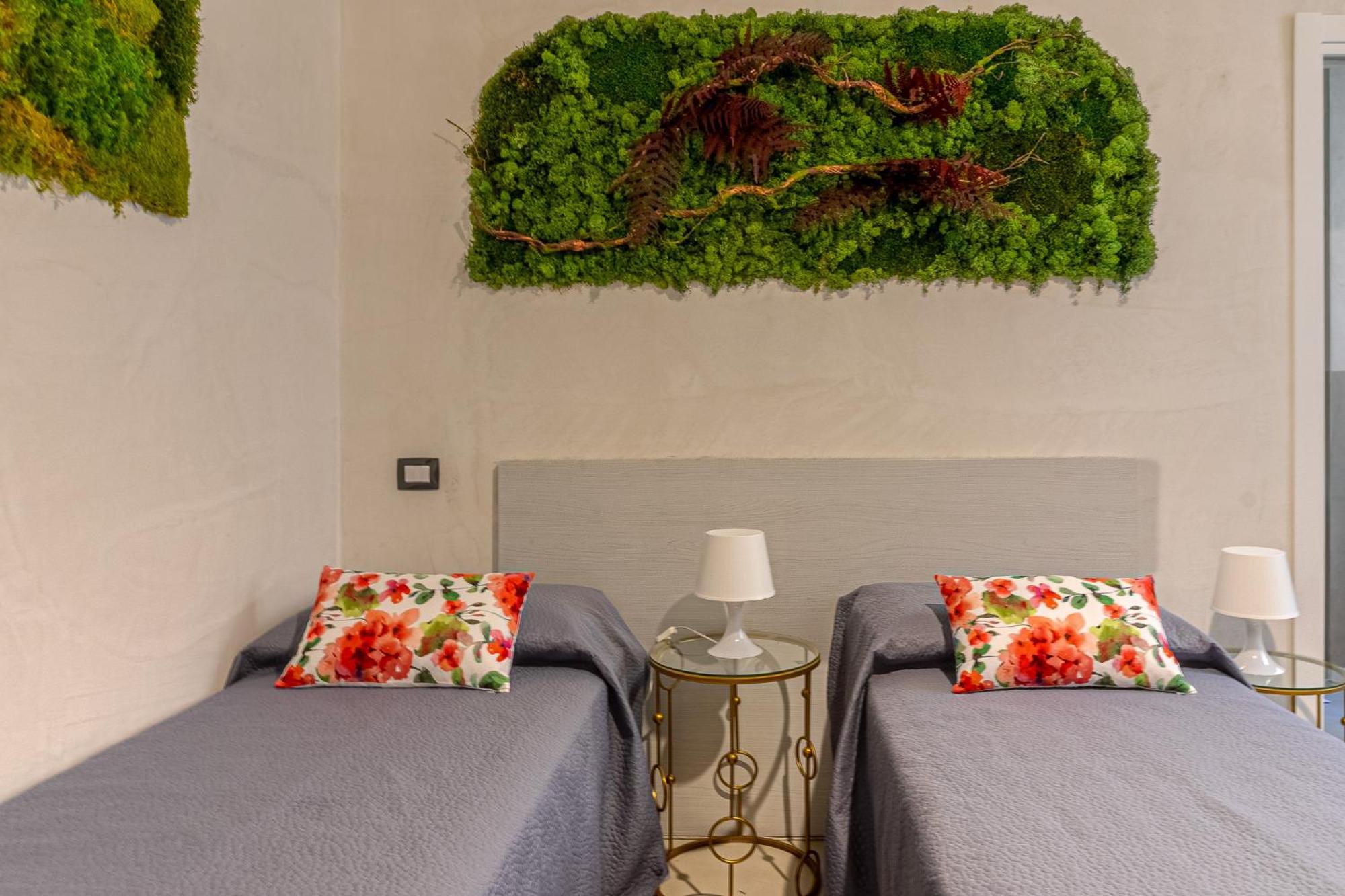 Flower Rooms Кальярі Екстер'єр фото